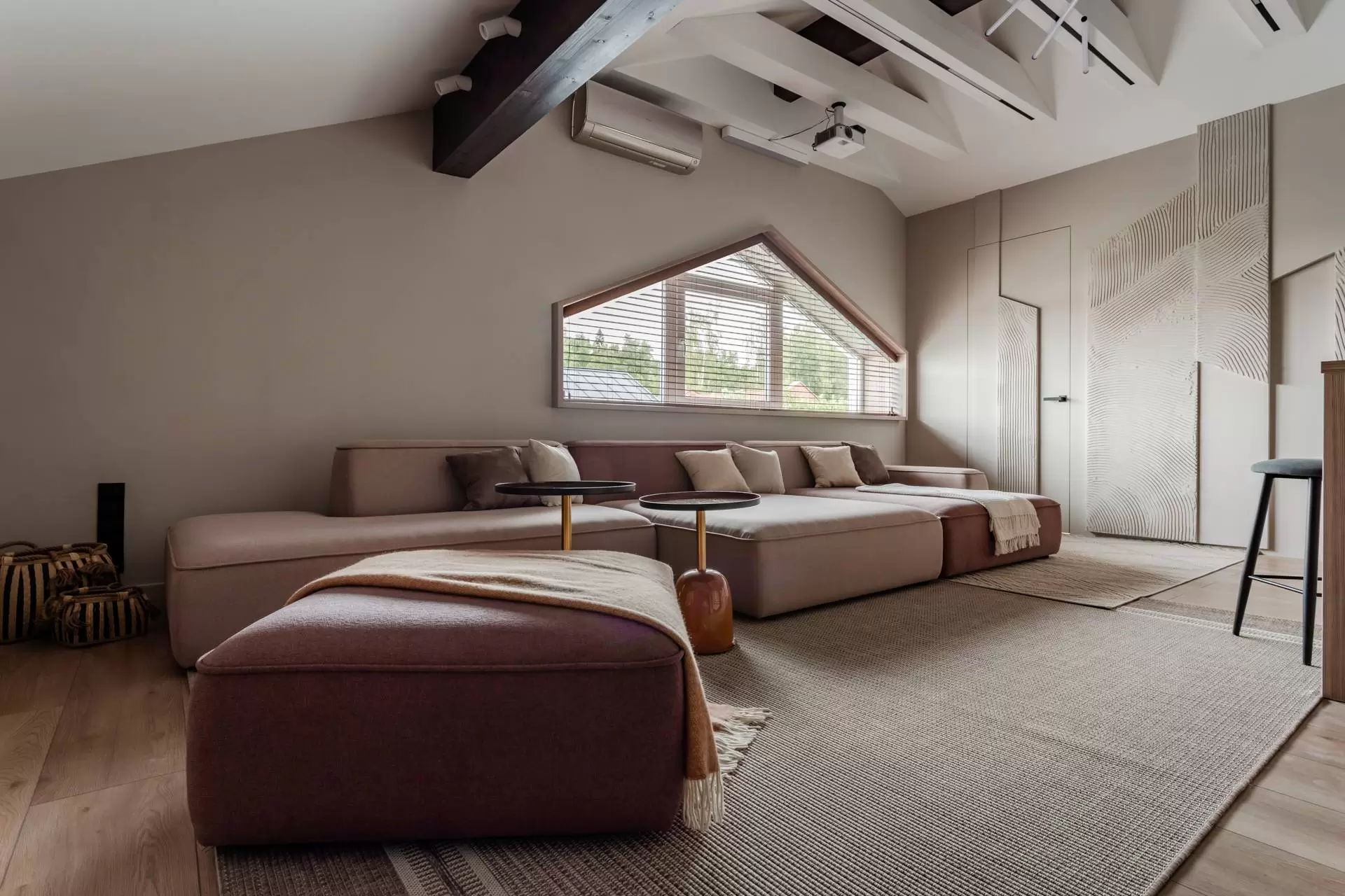 Тропическая мансарда с кроличьей норой — 3