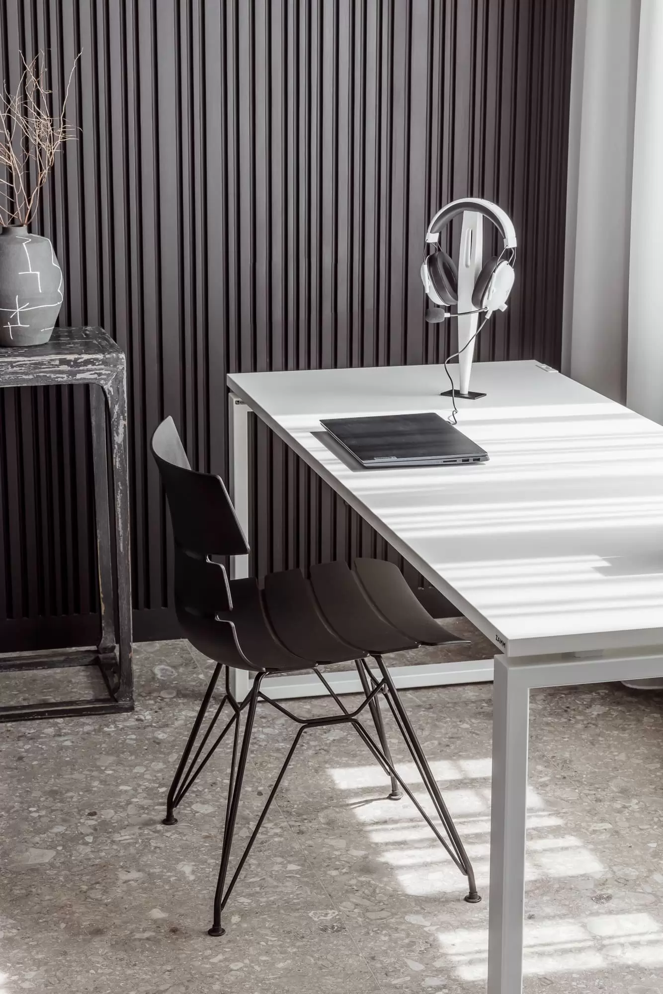 Монолит — 4