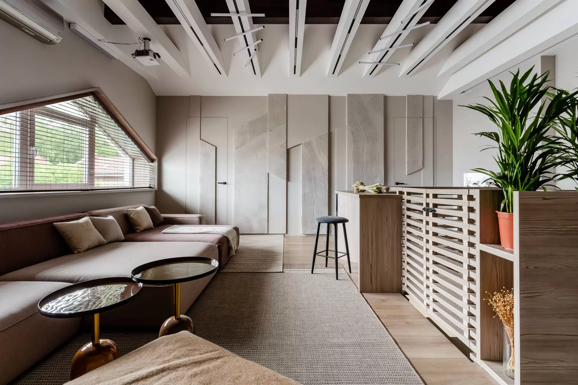 Тропическая мансарда с кроличьей норой — 11